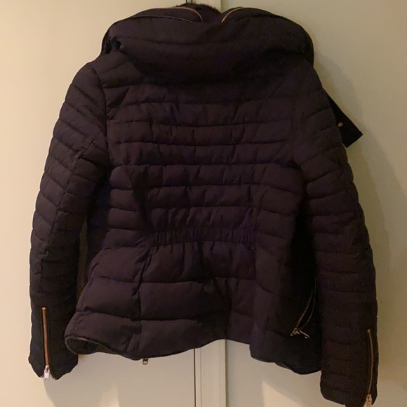 Zara puffer coat with hidden hood - Picture 4 of 7